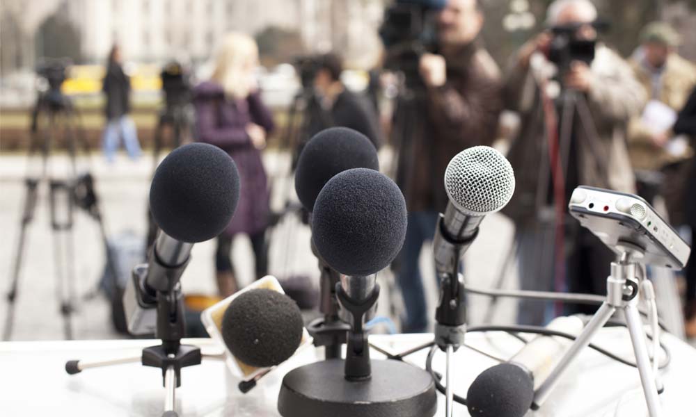 How to Handle Media Interviews During a Crisis